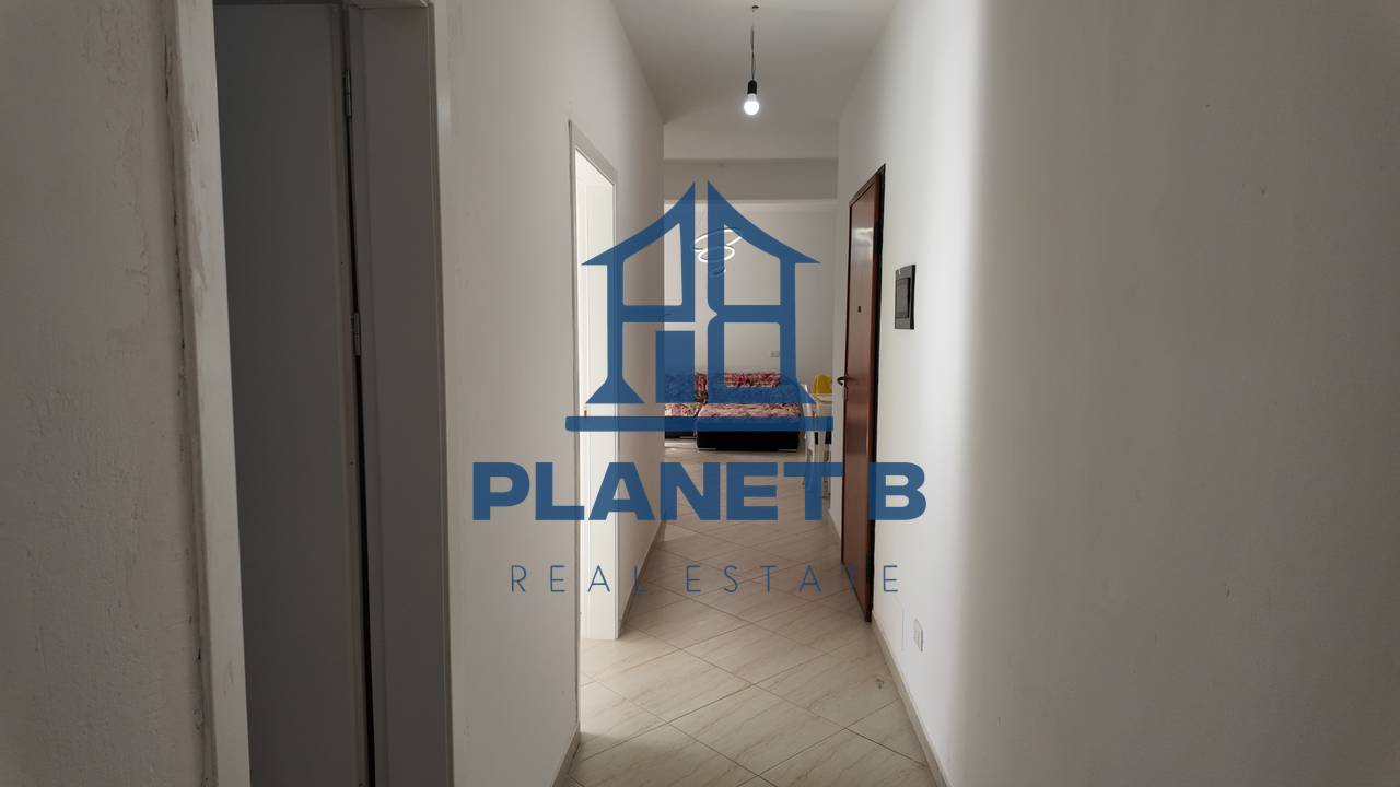 Long-Term Seaside Apartment for Rent – Lungomare, Vlora