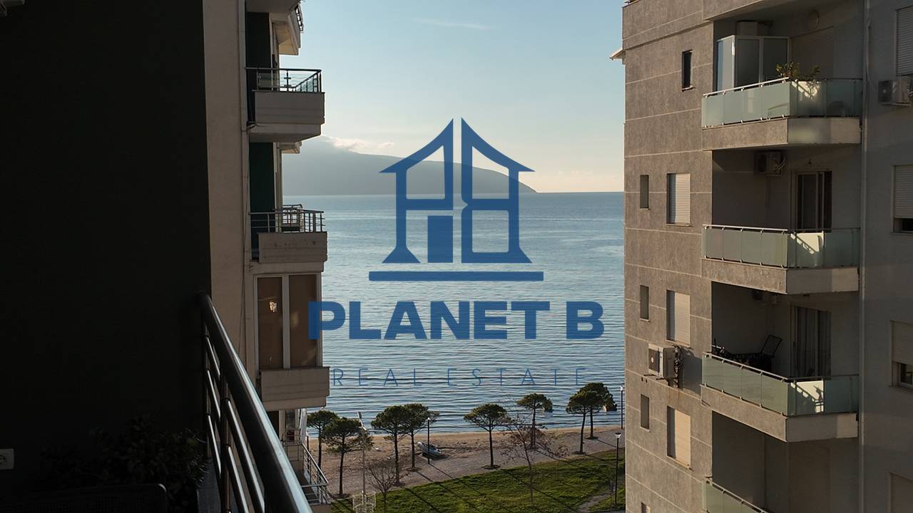 Apartament 2+1+2 Ballkone  Me Qira në Lungomare, Vlorë - 500€