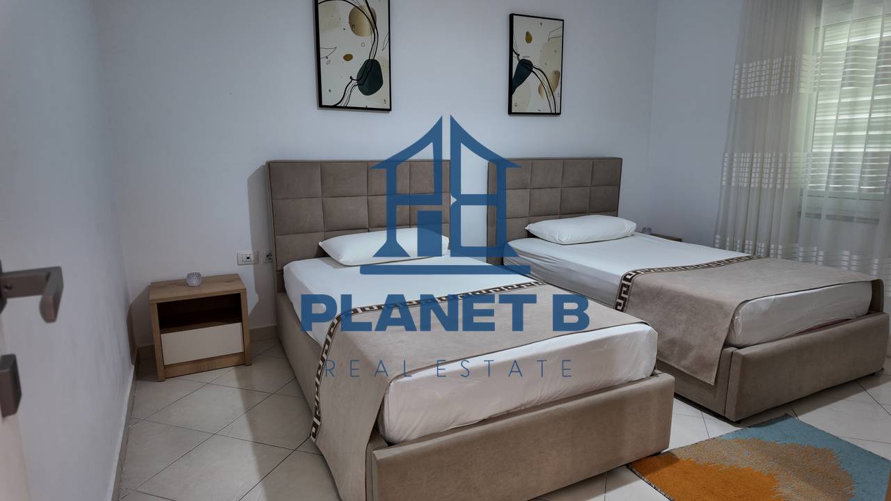 Apartament 2+1+2 Ballkone  Me Qira në Lungomare, Vlorë - 500€