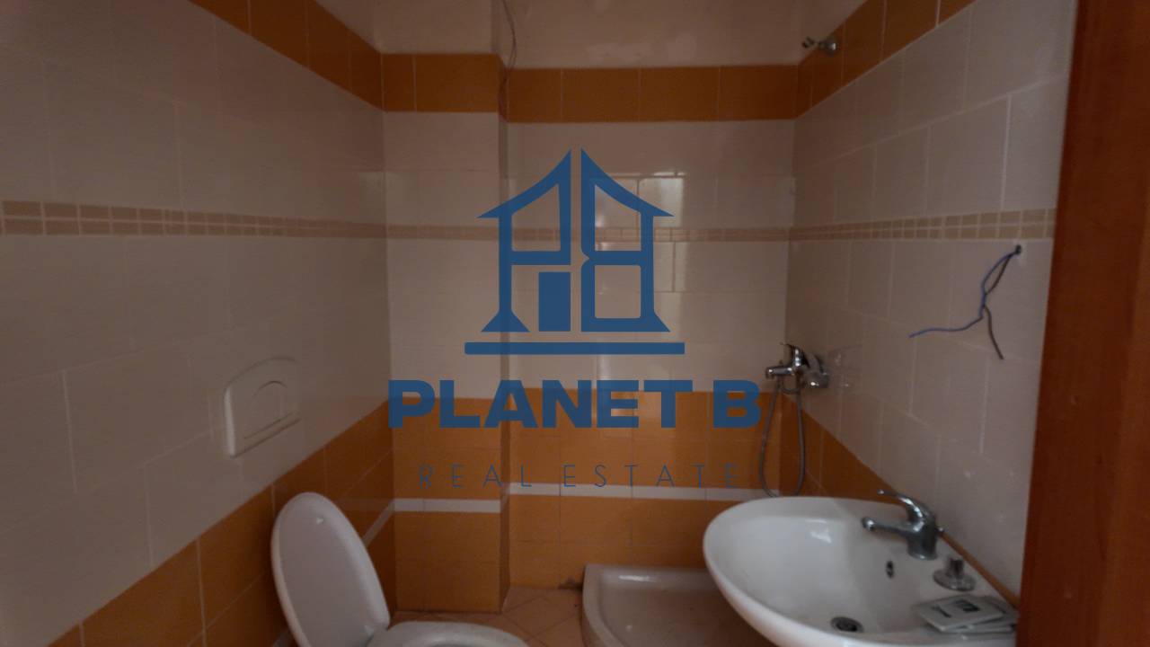 Appartamento 1+1 + Verande in vendita vicino al Castello, Vlora