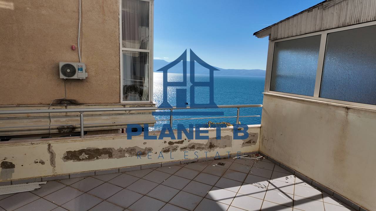 Appartamento 1+1 + Verande in vendita vicino al Castello, Vlora