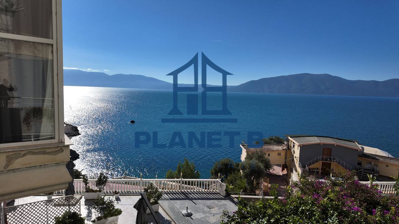 Appartamento 1+1 + Verande in vendita vicino al Castello, Vlora