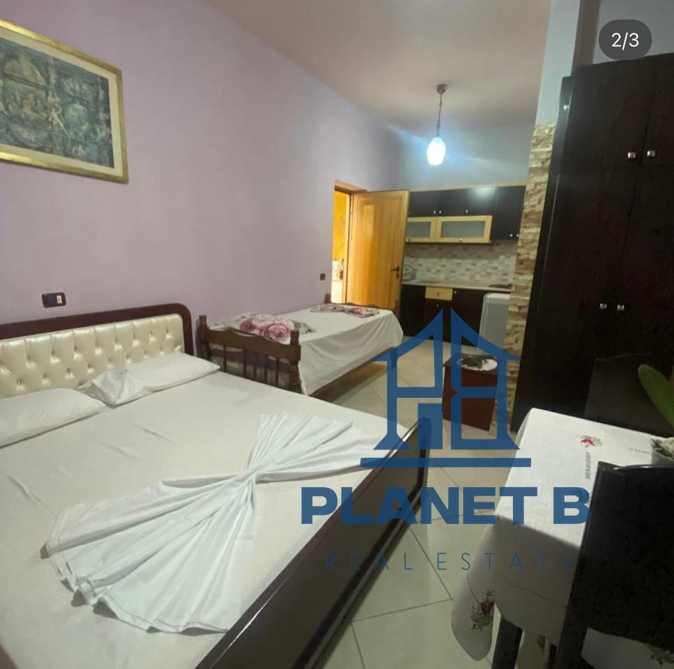 Vilë 2 Kate me 8 Garsoniere & Dupleks , Uji i Ftohtë