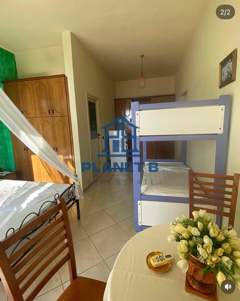 Vilë 2 Kate me 8 Garsoniere & Dupleks , Uji i Ftohtë