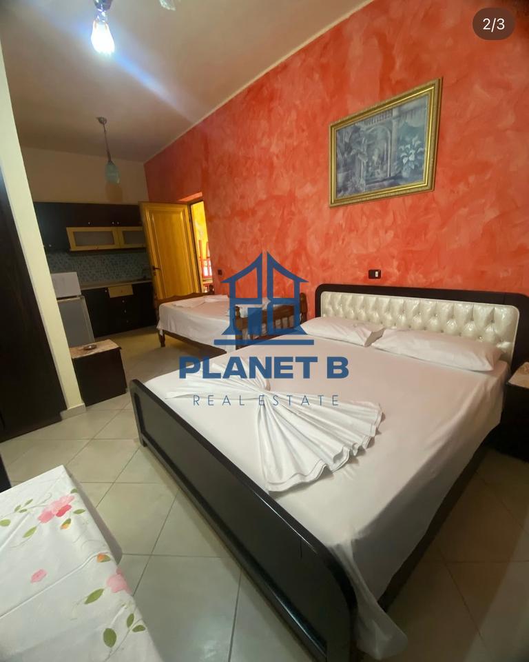 Vilë 2 Kate me 8 Garsoniere & Dupleks , Uji i Ftohtë