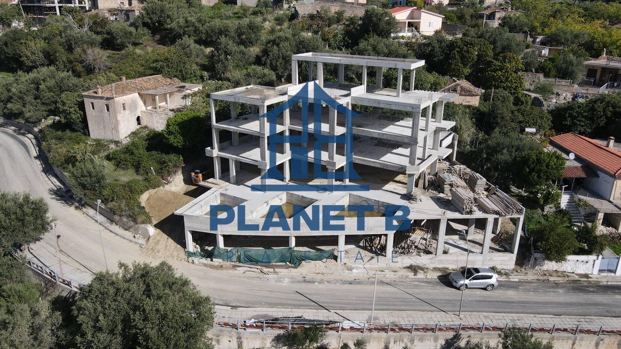 Apartamente & Penthouse për Shitje në Radhimë – Në Ndërtesë të Re me Pishinë & Pamje Deti