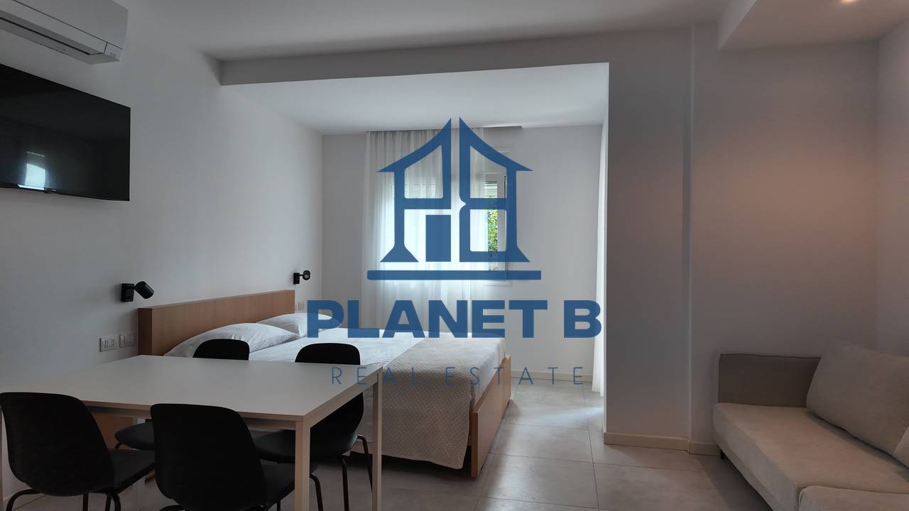 STUDIO DI LUSSO IN AFFITTO
250 EURO AL MESE TUTTE LE UTENZE INCLUSE