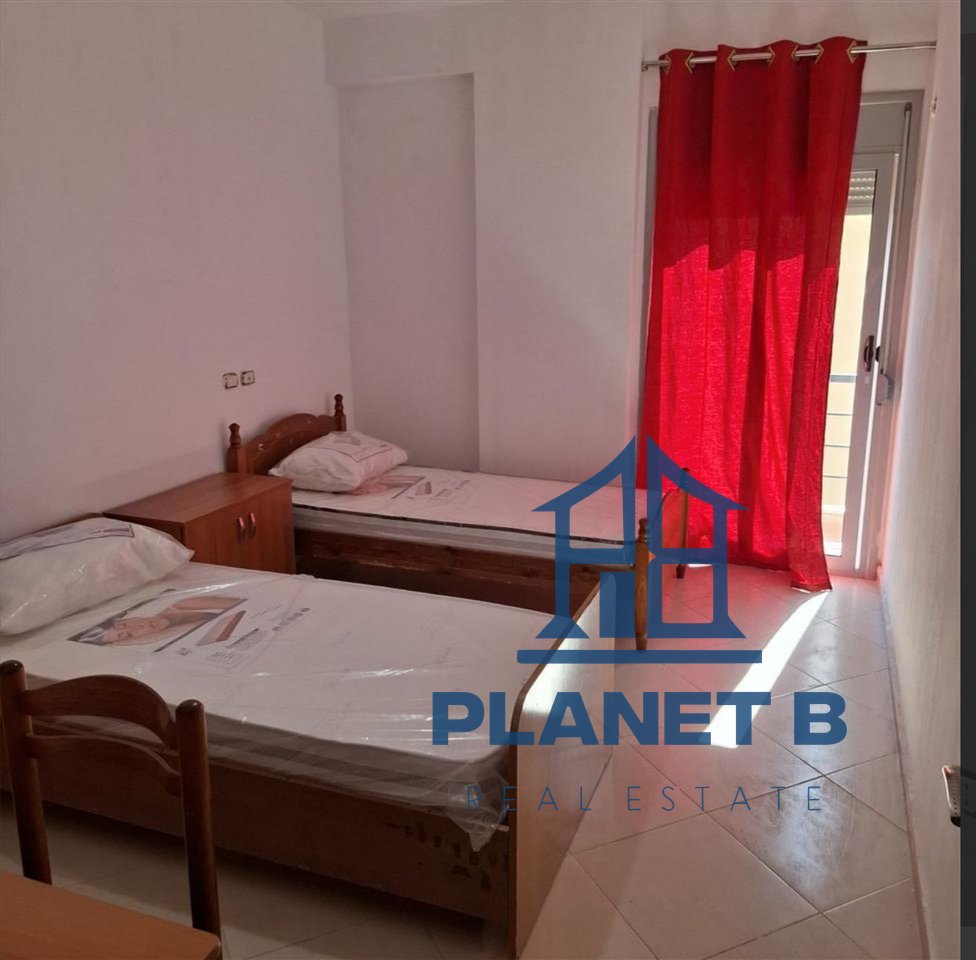 Appartamento 2+1 in Affitto a Scuola di Musica, Vlorë - 350€ | 110 m²