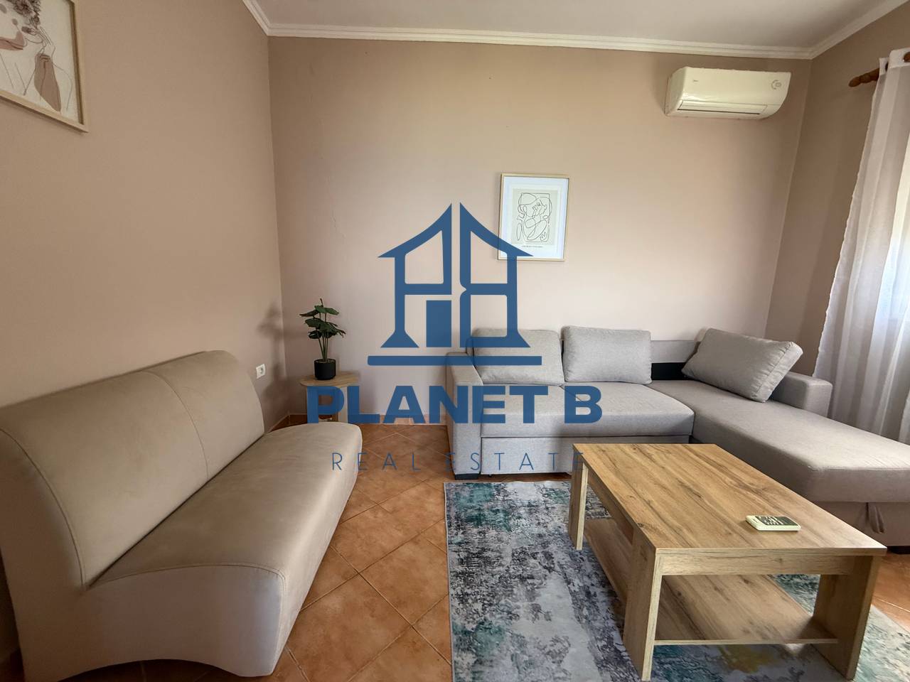 Affittasi Casa Privata – 7 Palazzi, Valona