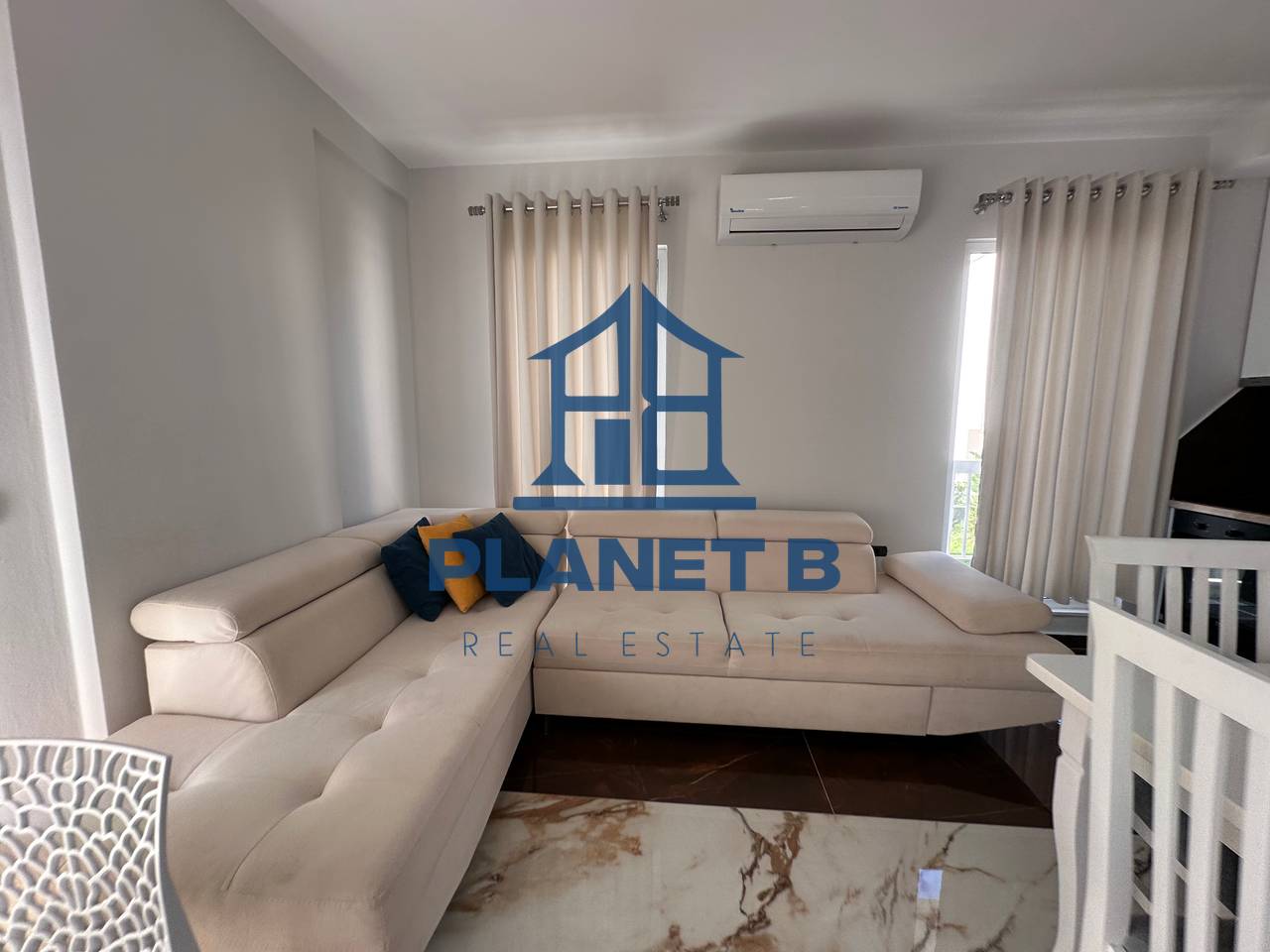 Seafront Apartments for Rent – Radhimë, Vlorë