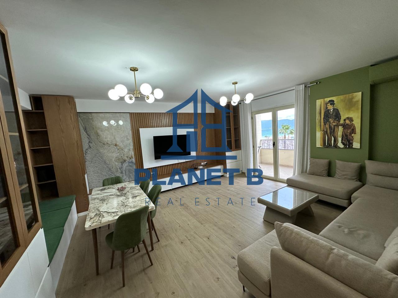 APARTAMENT 2+1 LUKSOZ VIJE E PARE LUNGOMARE ME QERA AFATGJATE