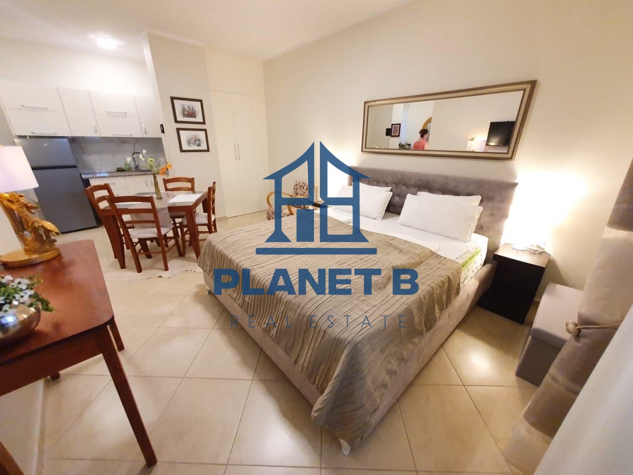 Shiten 2 Studio në zonën e Ujit të Ftohtë, Vlorë