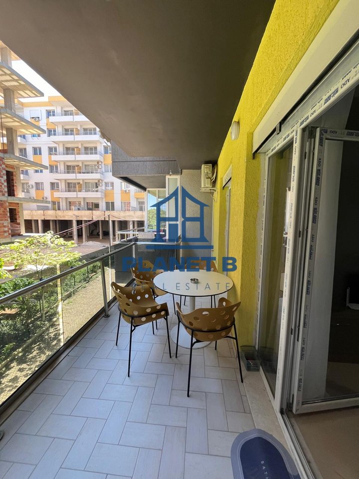 Appartamento 1+1 in affitto a lungo termine a Uji i Ftohtë – Marina Bay Resort