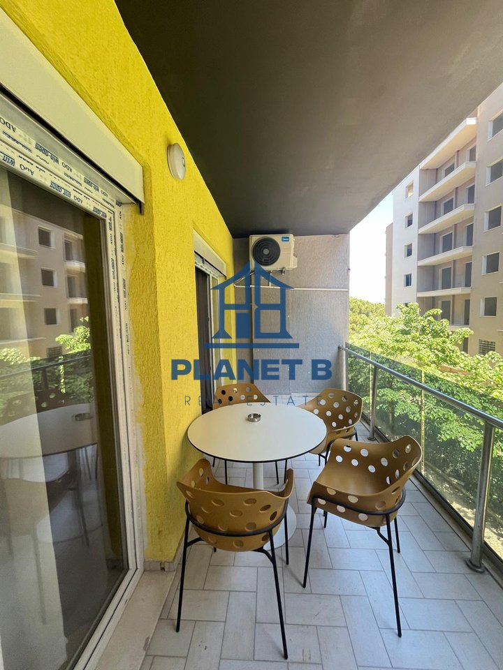 Appartamento 1+1 in affitto a lungo termine a Uji i Ftohtë – Marina Bay Resort