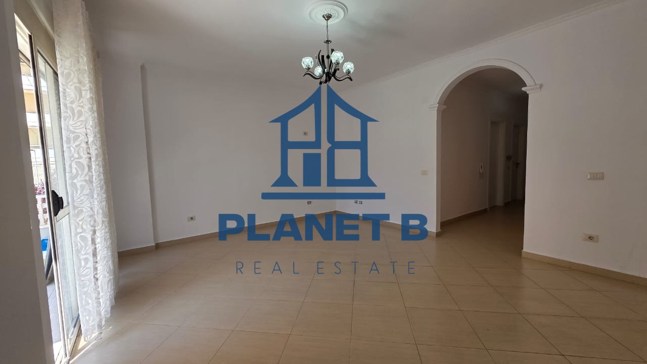 ULET ÇMIMI SHITET APARTAMENT 2+1+depo tek rruga e cipajve