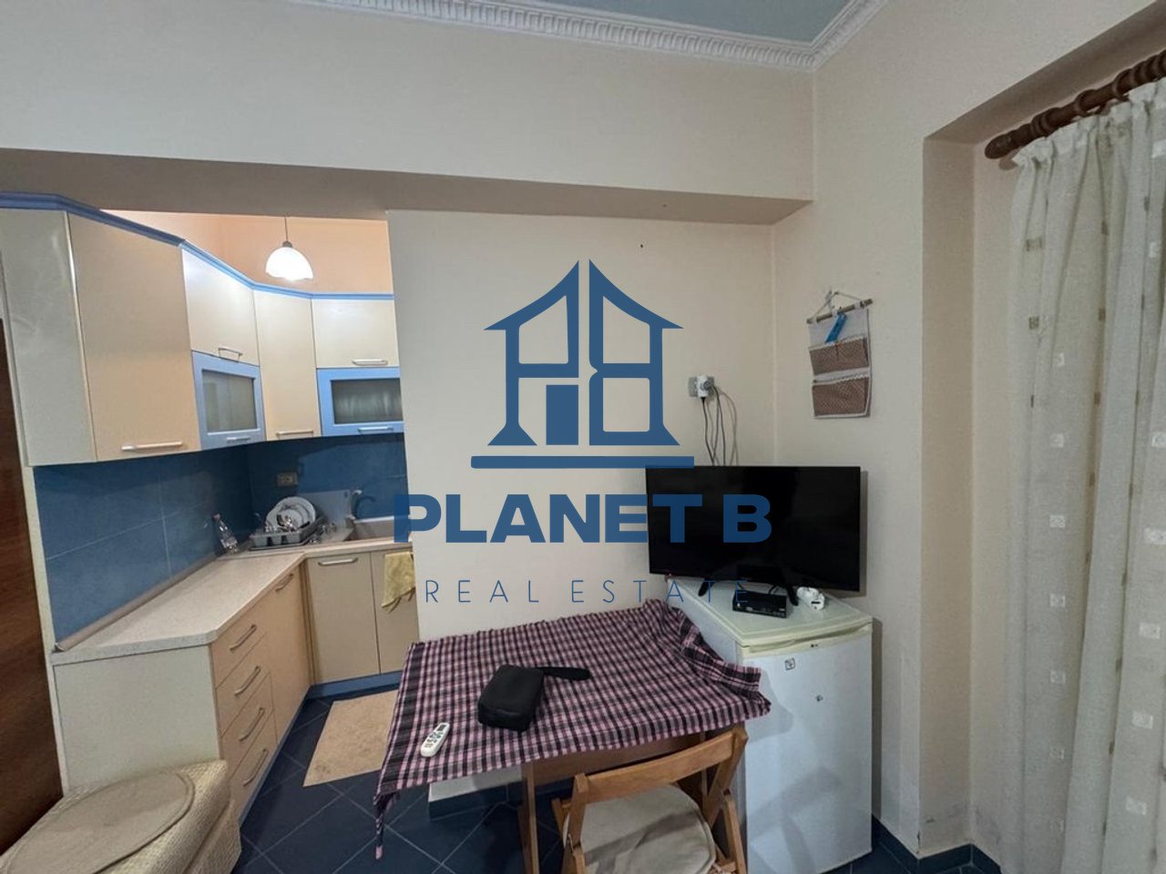 Shitet Studio në Lungomare
