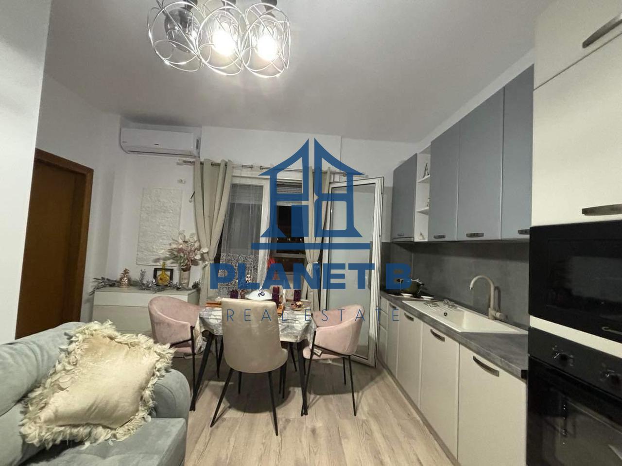 Appartamento in affitto a lungo termine – Via Cipajve, Vlora