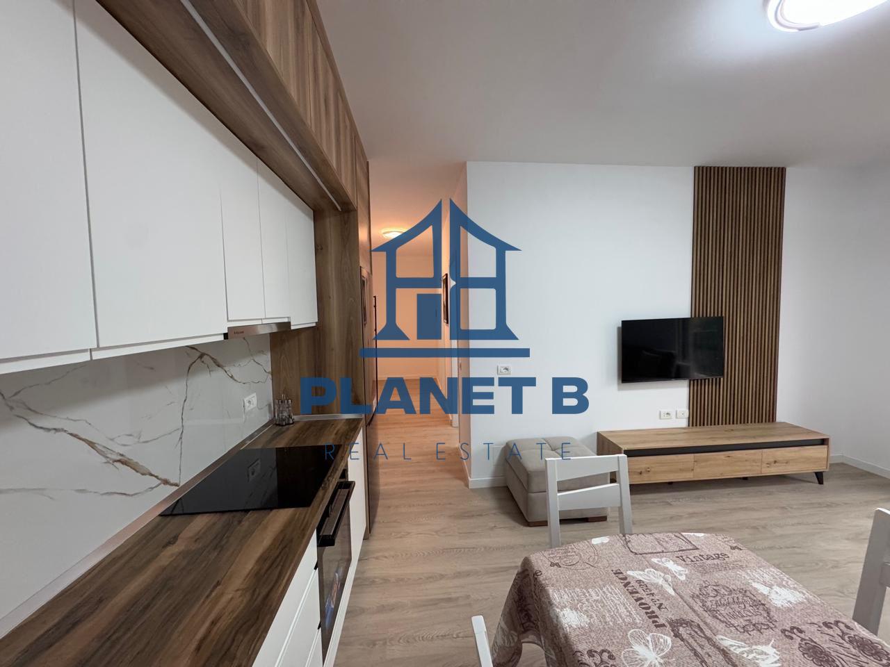 Jepet me qera Apartamenti 1+1 në Lungomare,Vlorë