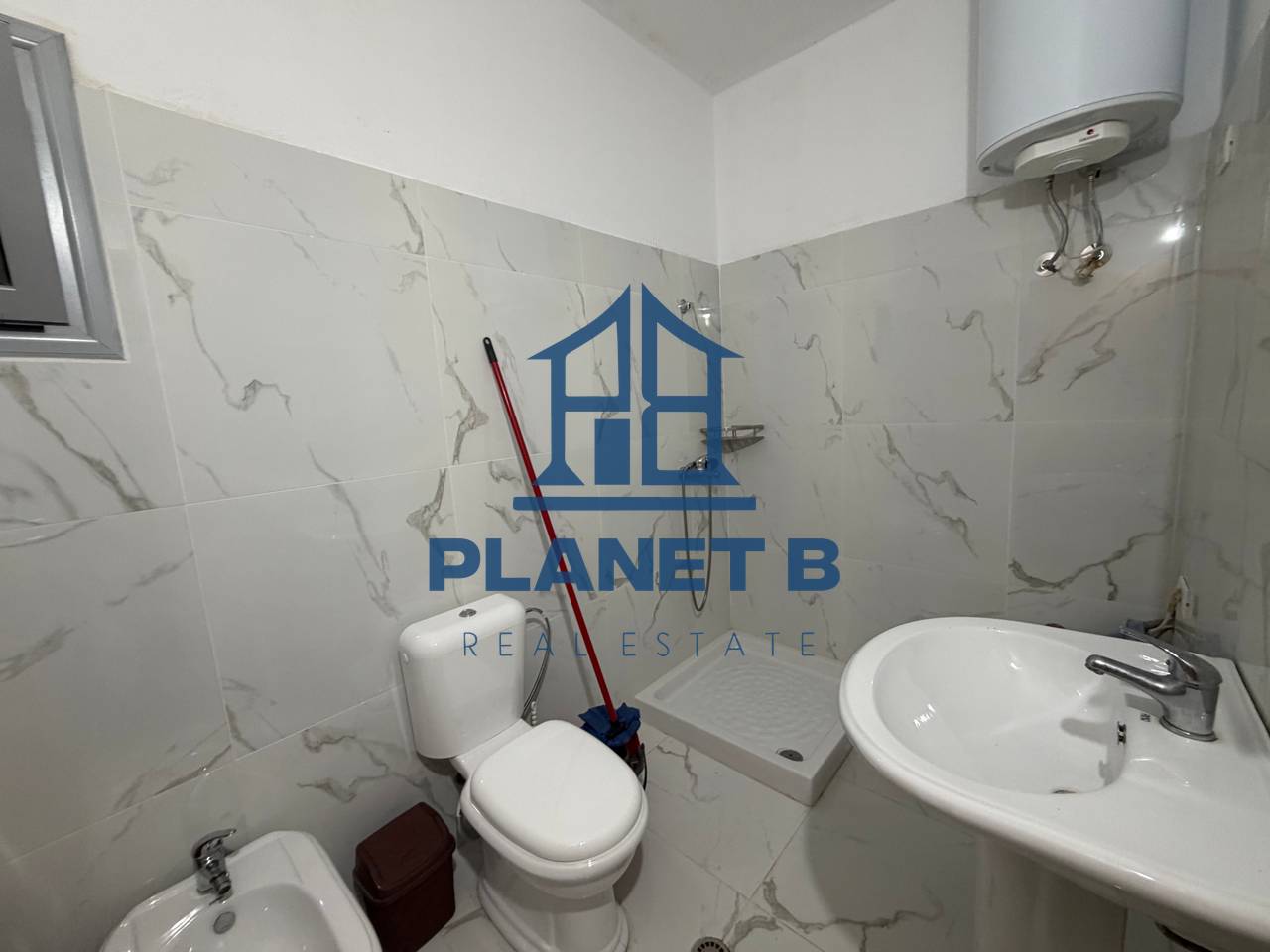 Jepet me Qera Afatgjate Apartamenti 2+1