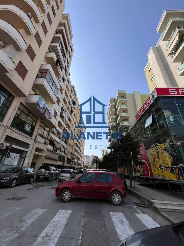 Shitet apartament 1+1 tek Bulevardi Vlorë-Skelë