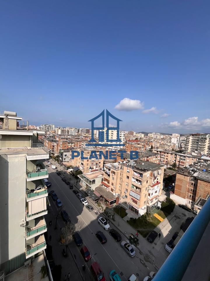 Shitet apartament 1+1 tek Bulevardi Vlorë-Skelë