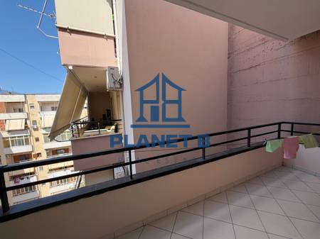 Jepet me Qera Apartamenti 1+1 tek Rruga e Çipajve,Vlorë