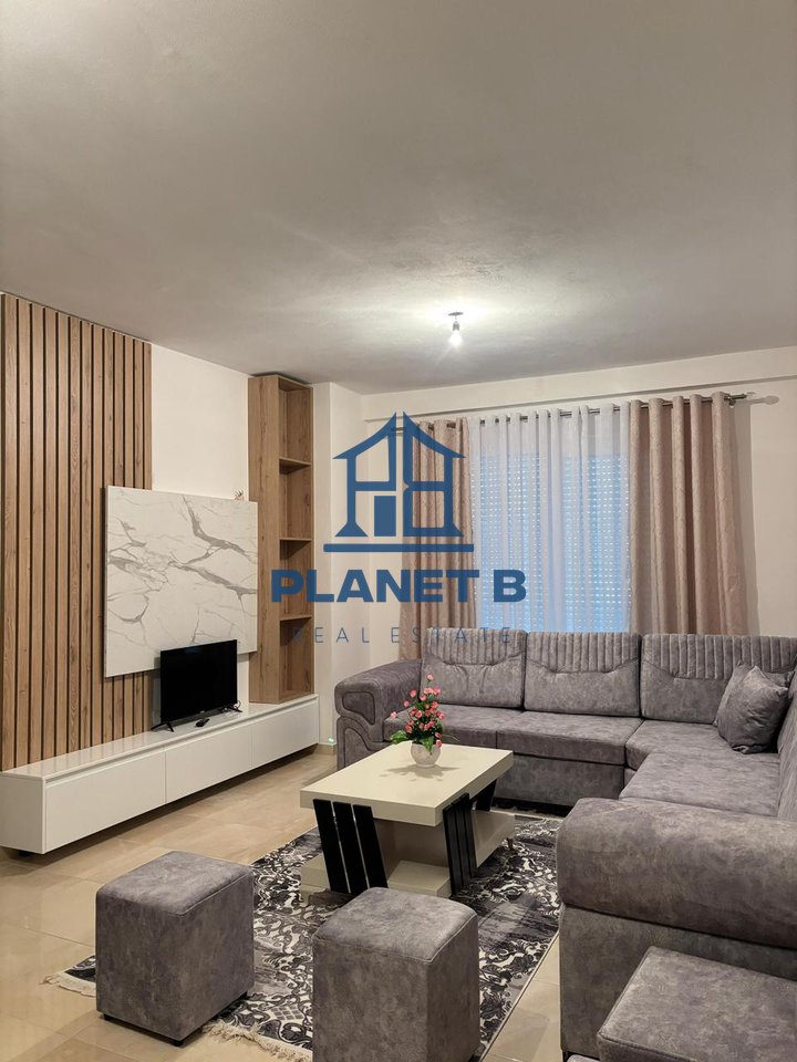 Apartament 2+1 Me Qira në Transballkanike, Vlorë - 500€ |