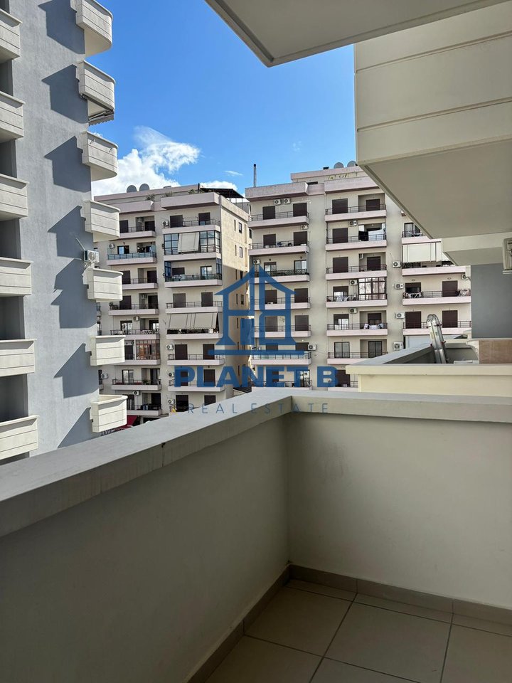 Apartament 2+1 Me Qira në Transballkanike, Vlorë - 500€ |