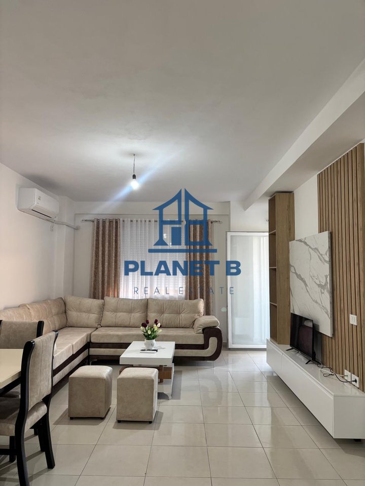 Apartament 1+1 Me Qira në Transballkanike, Vlorë - 400€