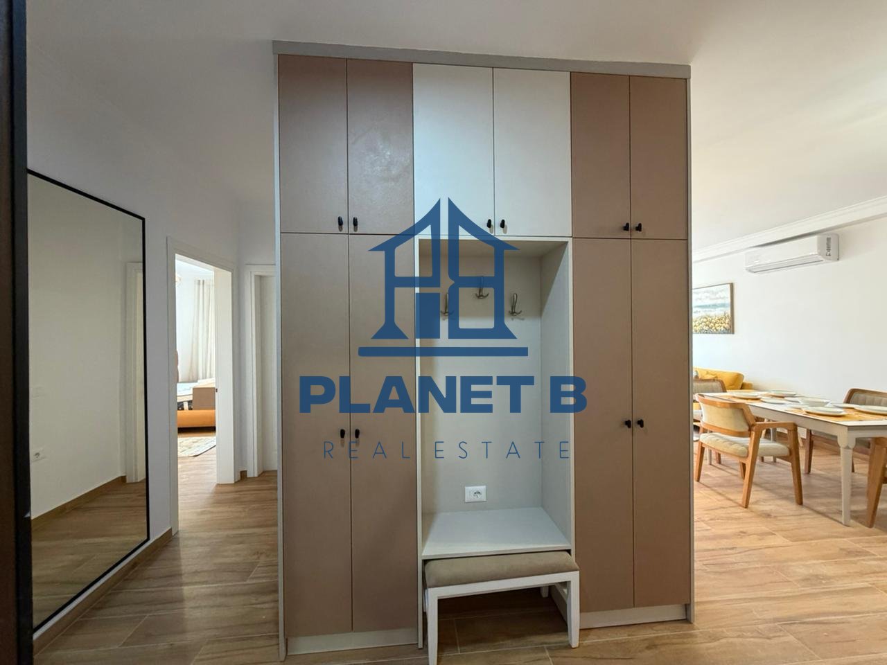 Appartamento di Lusso in Affitto – Vicino al Centro Città, Vlore