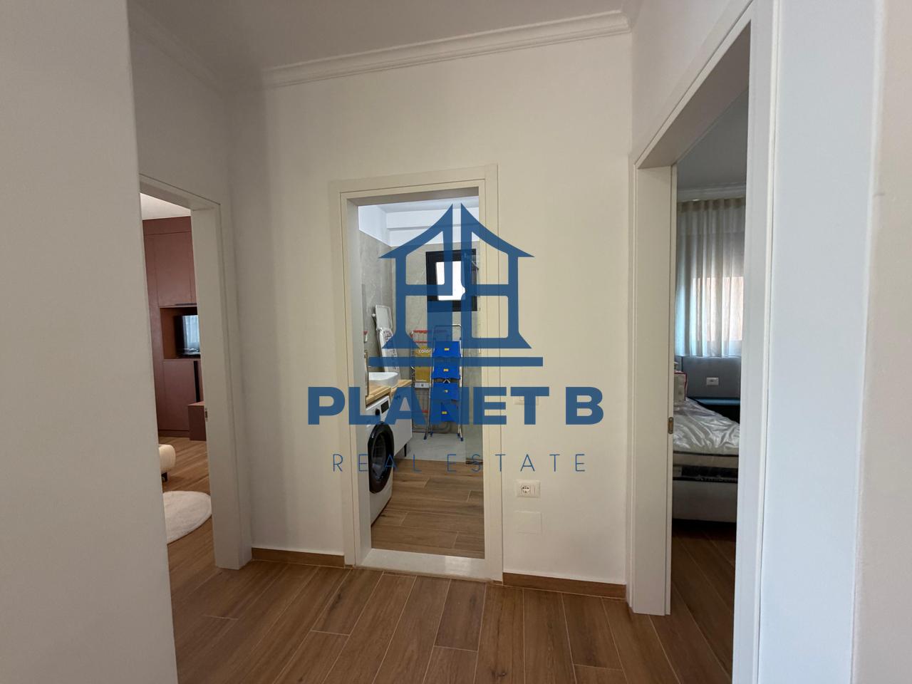 Appartamento Moderno in Affitto in Posizione Centrale – Vlore