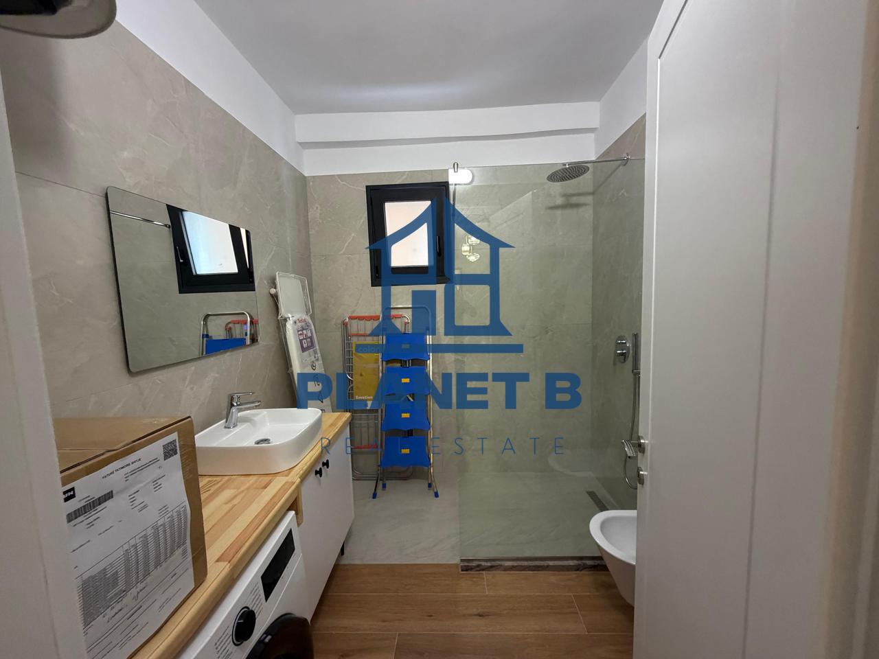 Appartamento Moderno in Affitto in Posizione Centrale – Vlore