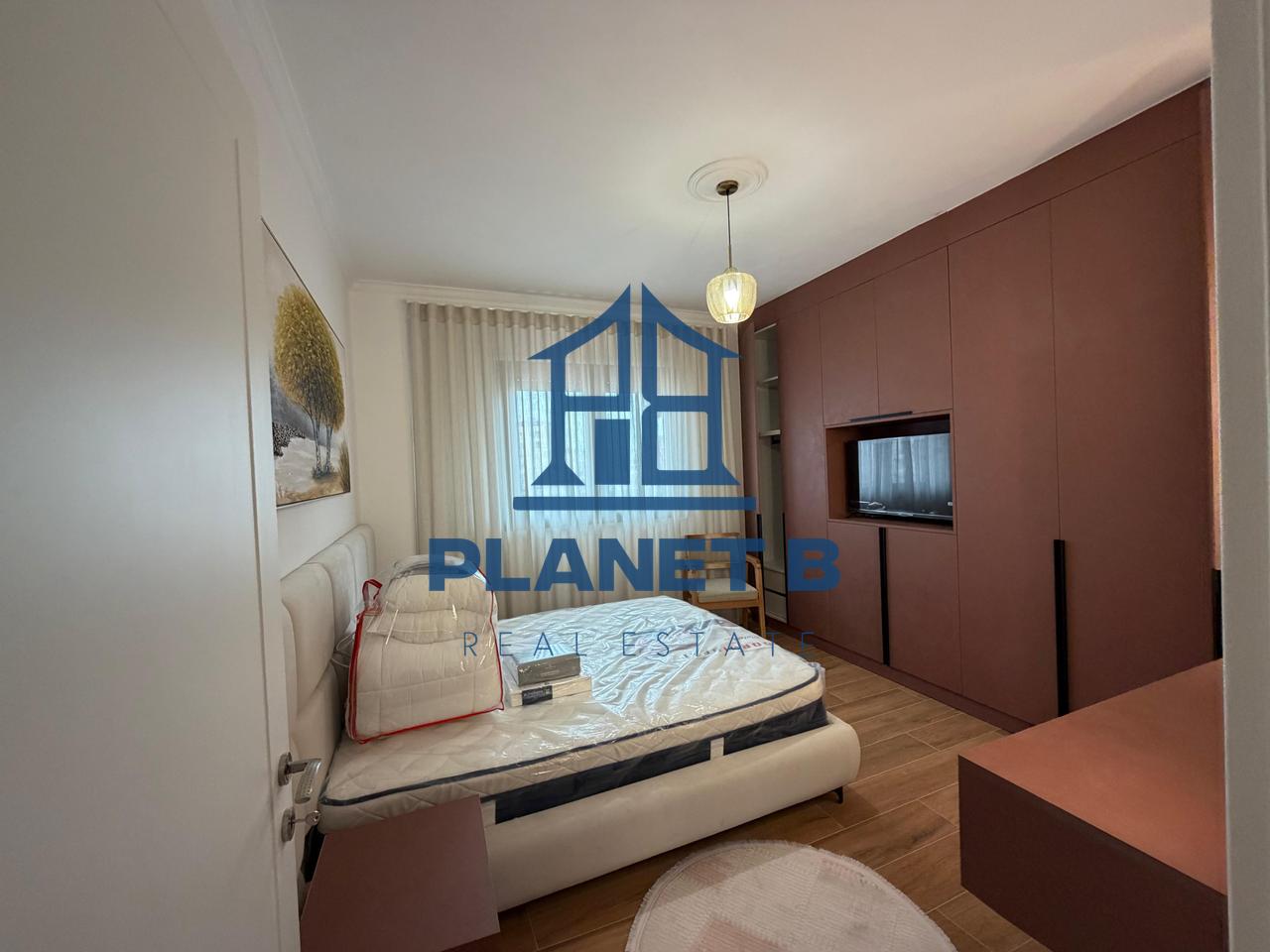 Appartamento Moderno in Affitto in Posizione Centrale – Vlore