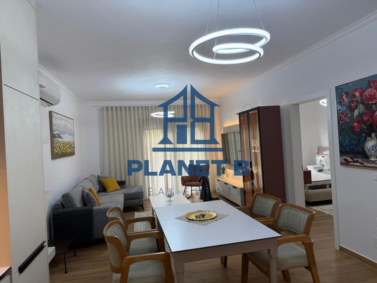 Appartamento Elegante in Affitto – Zona Centro Vlore