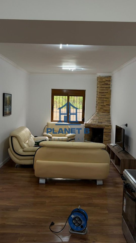 Vile 2-Katëshe me Qira në Risili – vetëm 5 km larg Vlorës