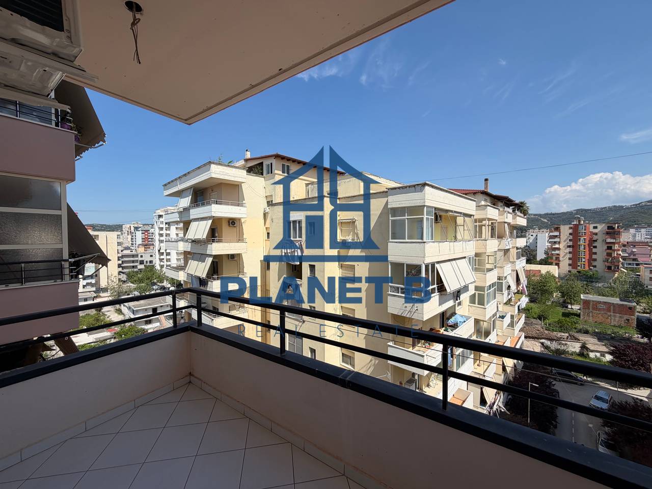 Jepet me Qera GARSIONERE në Rrugen e Çipajve,Vlorë