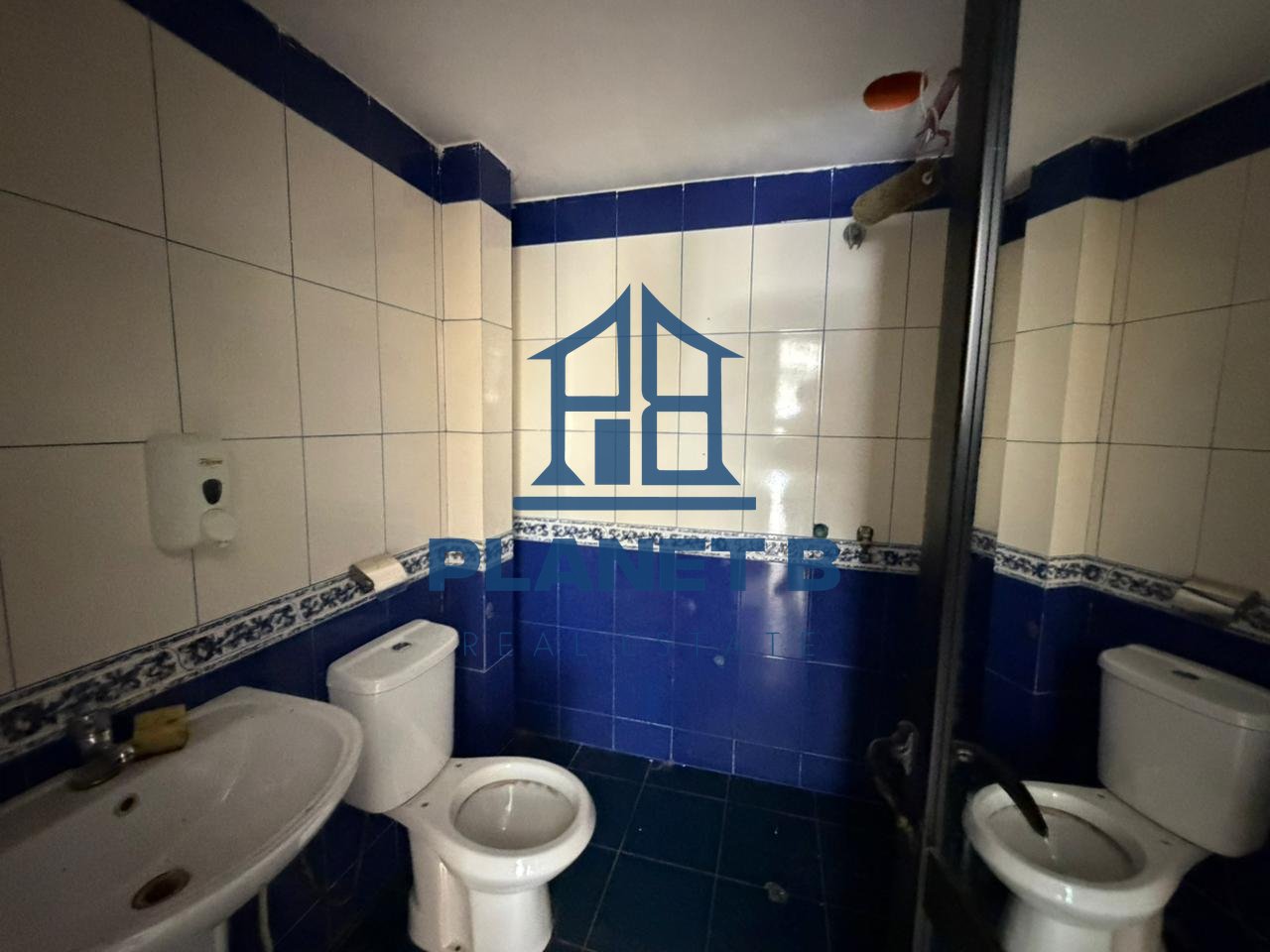 Dyqan me Qira në Vendndodhje Elite – Bulevardi Vlorë-Skelë