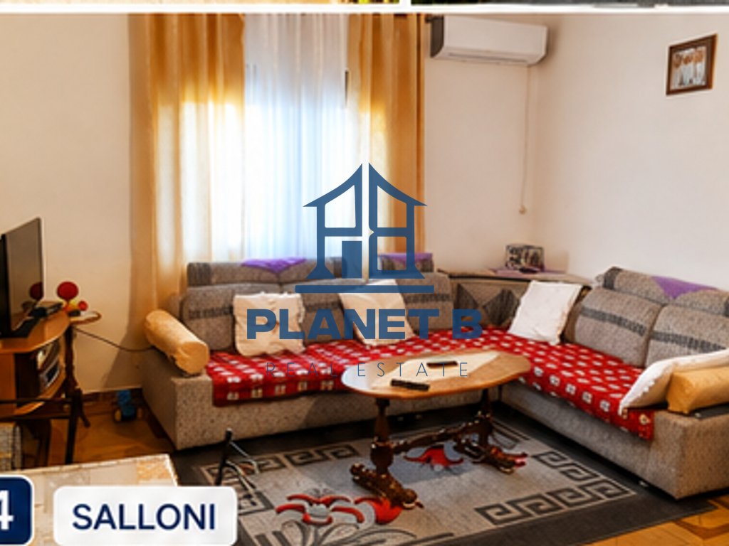 SHTËPI PRIVATE 2+1 ME OBORR PËR SHITJE – VLORË