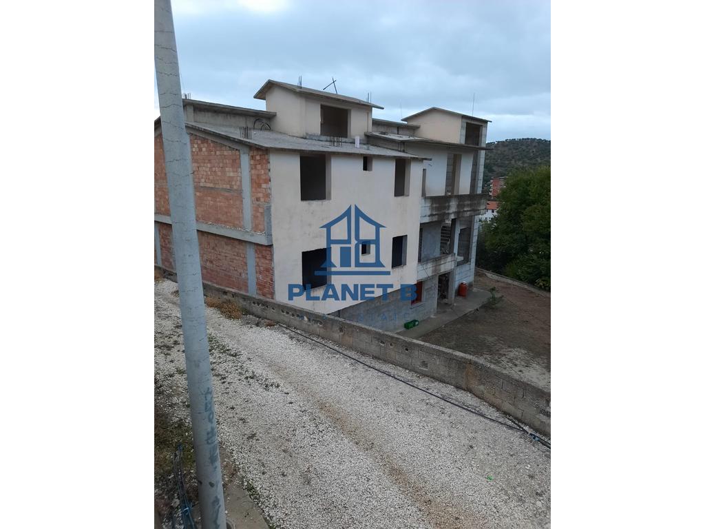 🏡 SHITET PRONË OKAZION – PRANË SPITALIT RAJONAL, VLORË