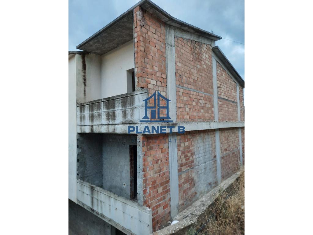 🏡 SHITET PRONË OKAZION – PRANË SPITALIT RAJONAL, VLORË