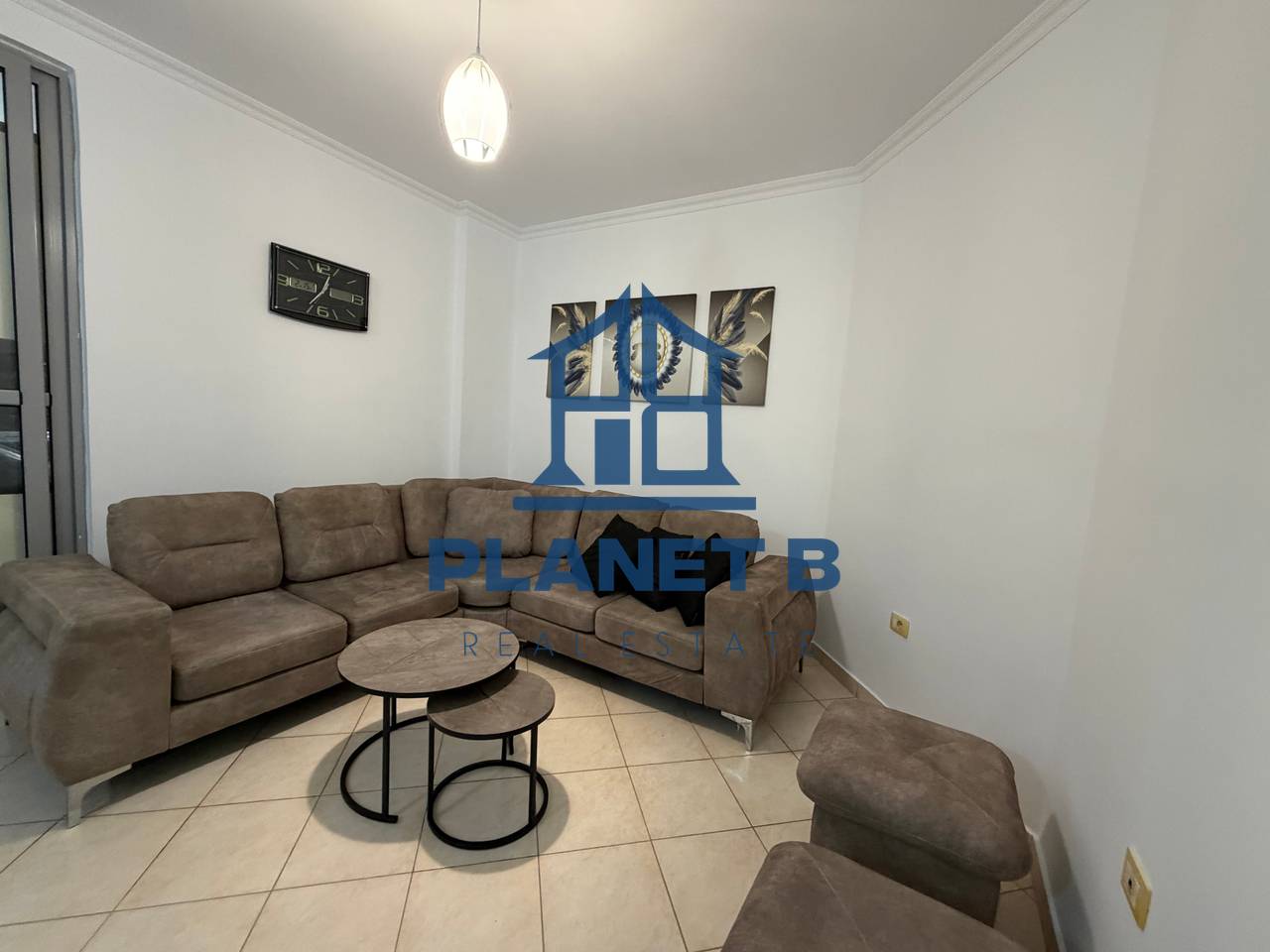 Apartament 2+1 me Qera ne Lungomare,Vlore