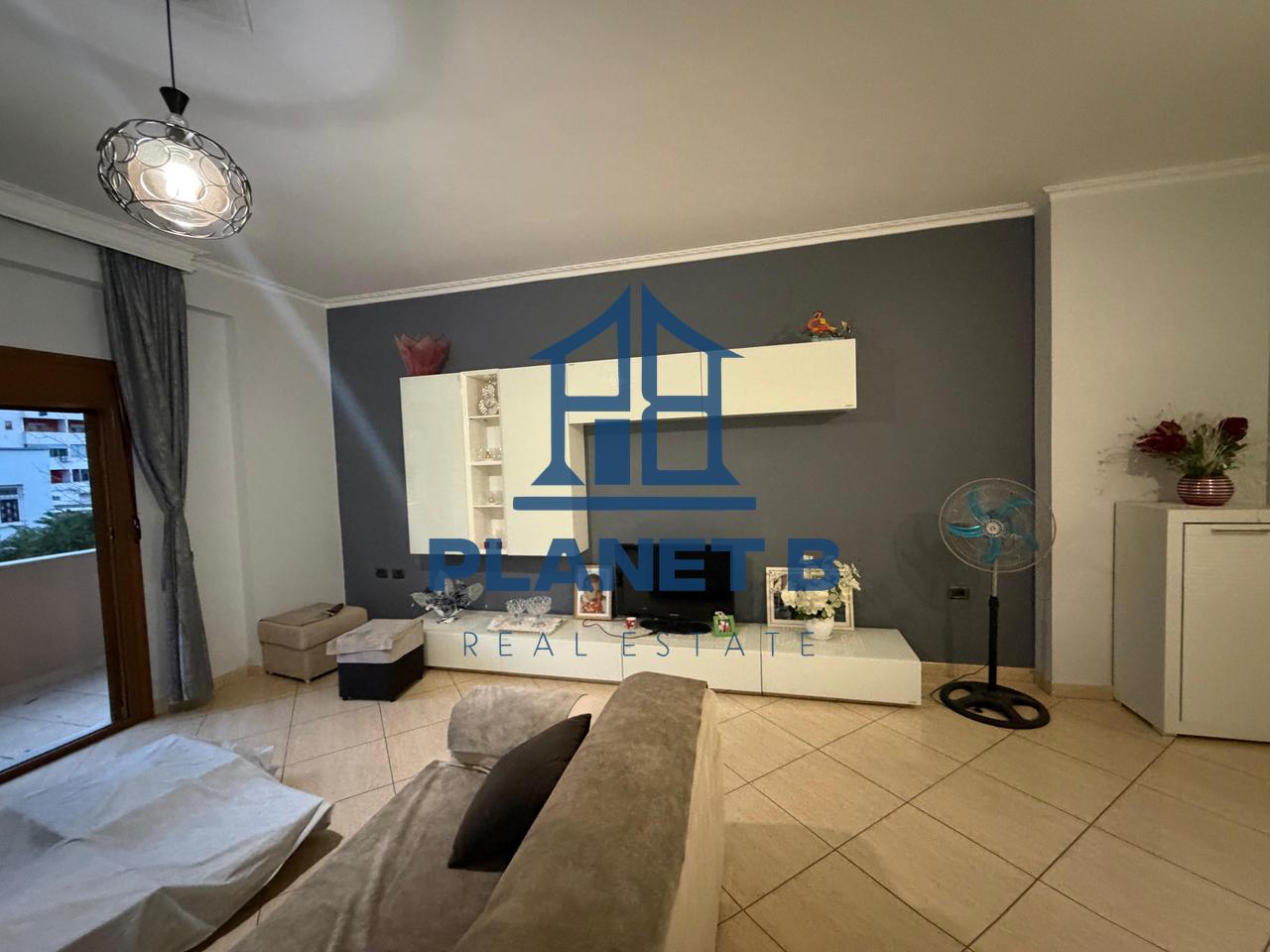 Apartament 2+1+2 Me Qera ne Vlore