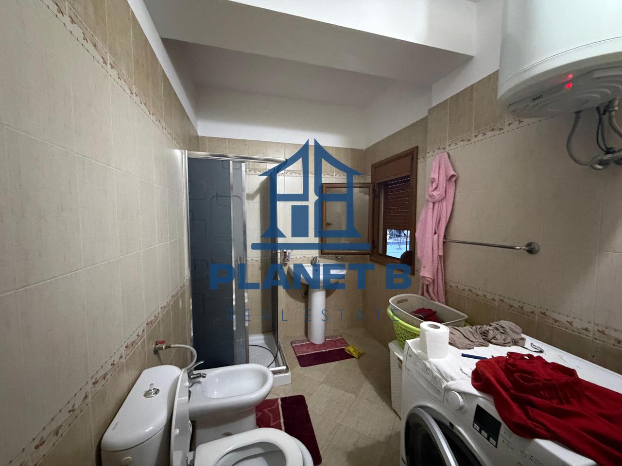 Apartament 2+1+2 Me Qera ne Vlore
