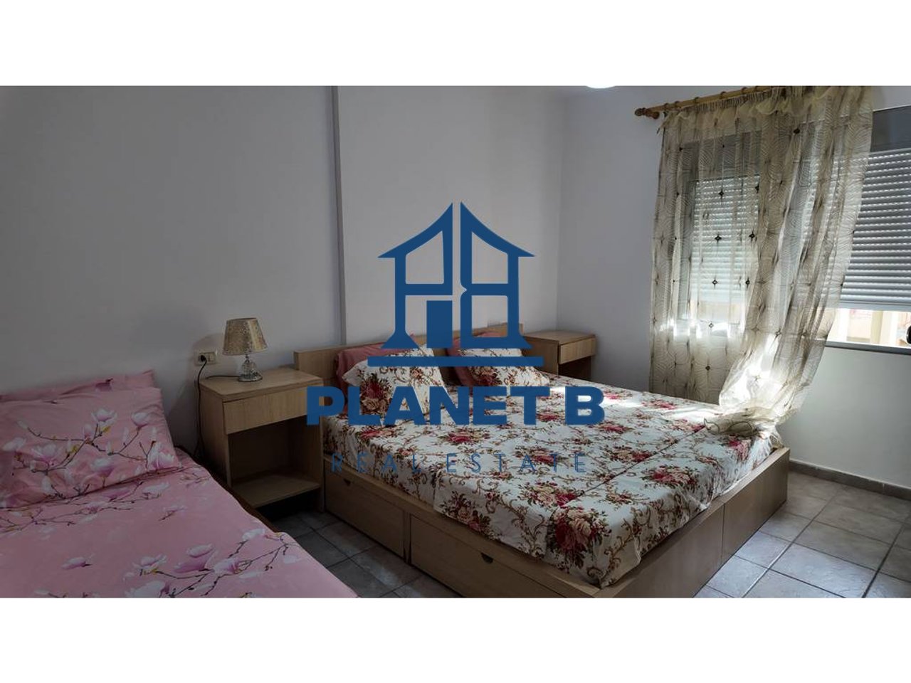 Apartament 1+1 Me Qira në Lungomare, Vlorë - | 54 m²