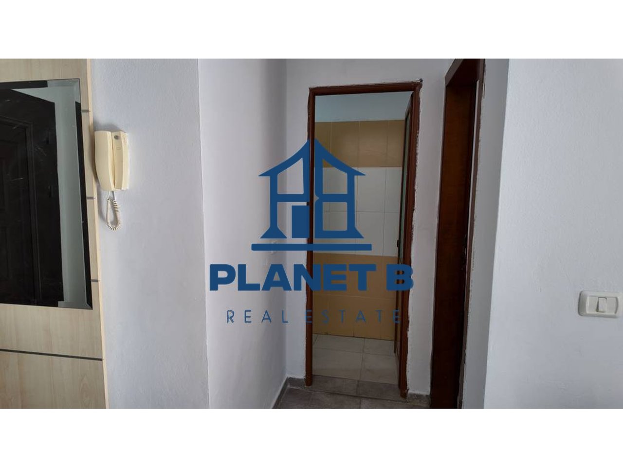 Apartament 1+1 Me Qira në Lungomare, Vlorë - | 54 m²
