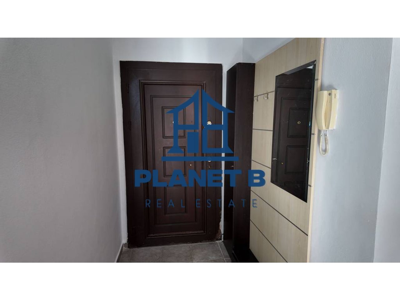 Apartament 1+1 Me Qira në Lungomare, Vlorë - | 54 m²
