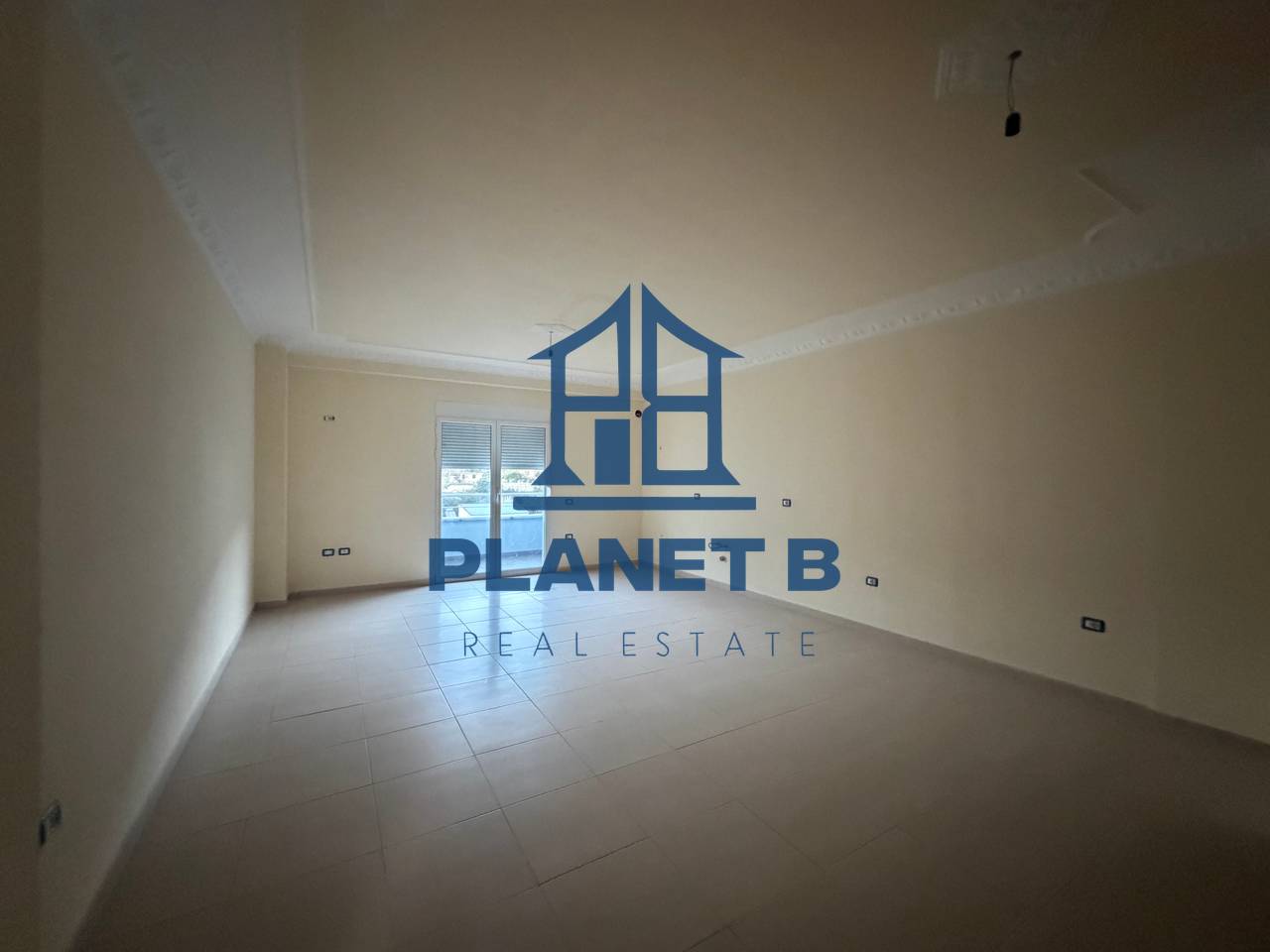 Apartament 2+1  në Shitje – Lungomare, Vlorë