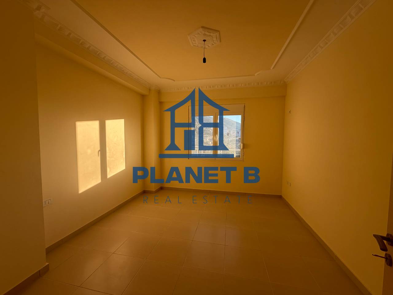 For sale 2+1+2 Bathrooms Apartment in Lungomare