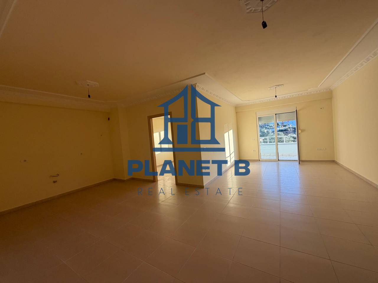 For sale 2+1+2 Bathrooms Apartment in Lungomare