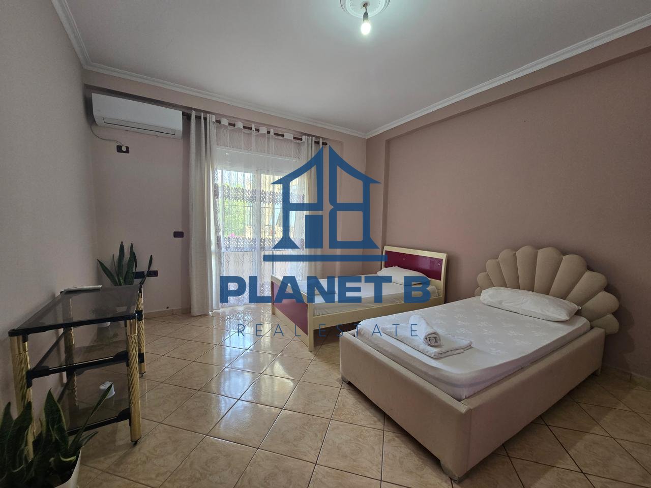 2+1 Apartment for Rent in Lungomare, Vlorë